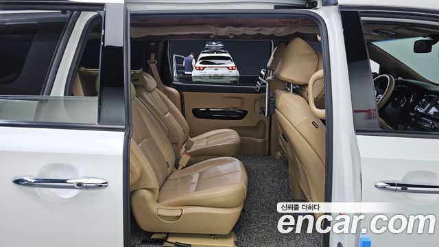 Kia Carnival 9-Seater Noblesse Special 2020 — фото 12