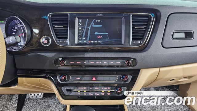 Kia Carnival 9-Seater Noblesse Special 2020 — фото 17
