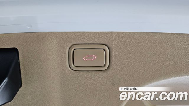 Kia Carnival 9-Seater Noblesse Special 2020 — фото 19