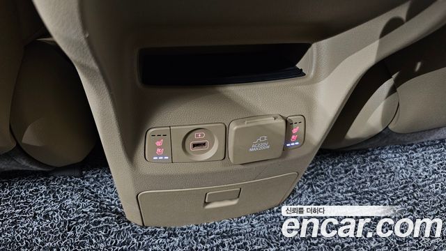 Kia Carnival 9-Seater Noblesse Special 2020 — фото 20