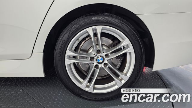 BMW 5 Series (F10) 520d xDrive M Aero Dynamic 2016 — фото 21
