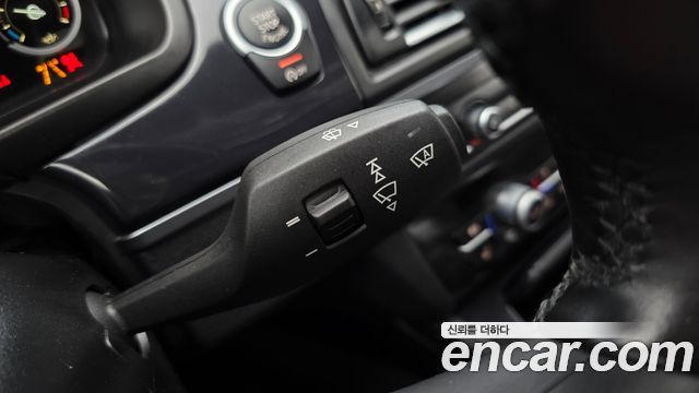 BMW 5 Series (F10) 520d xDrive M Aero Dynamic 2016 — фото 27