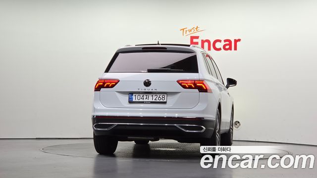 Volkswagen Tiguan (II) 2.0 TDI Prestige 2023 — фото 4