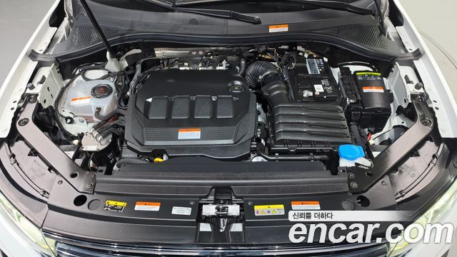 Volkswagen Tiguan (II) 2.0 TDI Prestige 2023 — фото 6