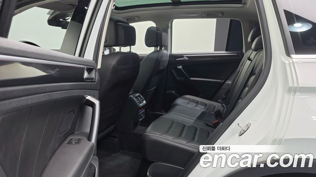 Volkswagen Tiguan (II) 2.0 TDI Prestige 2023 — фото 21