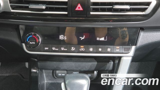 Kia Seltos Gasoline 1.6 Turbo 2WD Prestige 2022 — фото 19