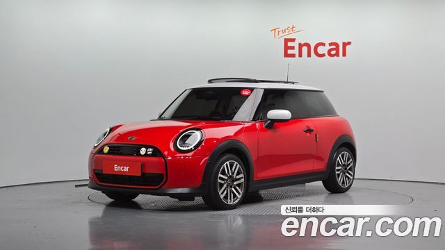MINI Cooper C (IV) Classic 2025 — фото 1