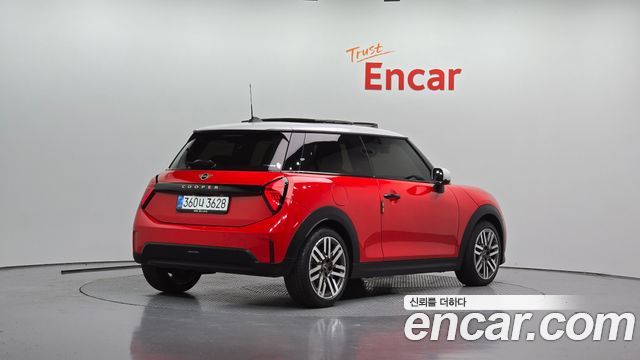 MINI Cooper C (IV) Classic 2025 — фото 2
