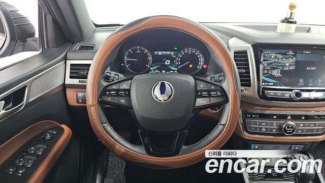 KG Mobility (SsangYong) Rexton Sports Diesel 2.2 4WD Noblesse 2019 — фото 13