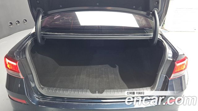 Kia K5 (II) 2.0 Noblesse 2019 — фото 20