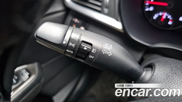 Kia K5 (II) 2.0 Noblesse 2019 — фото 31