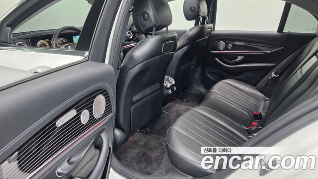 Mercedes-Benz E-Class (W213) E400 4MATIC Exclusive 2018 — фото 12