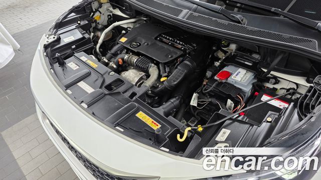Peugeot 3008 (II) 1.6 BlueHDi GT Line 2018 — фото 6