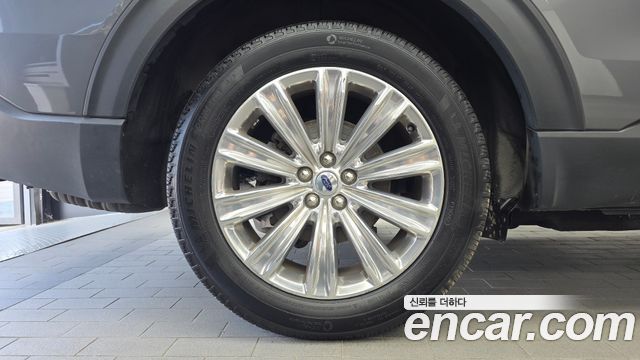 Ford Explorer (VI) 2.3 LimIted 4WD 2023 — фото 5