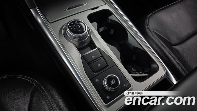 Ford Explorer (VI) 2.3 LimIted 4WD 2023 — фото 9