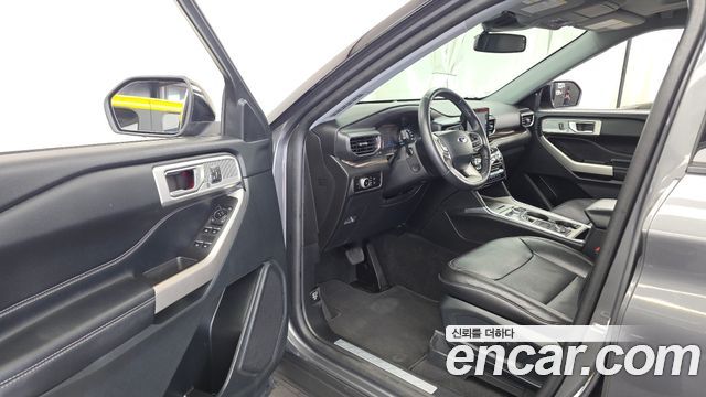 Ford Explorer (VI) 2.3 LimIted 4WD 2023 — фото 10