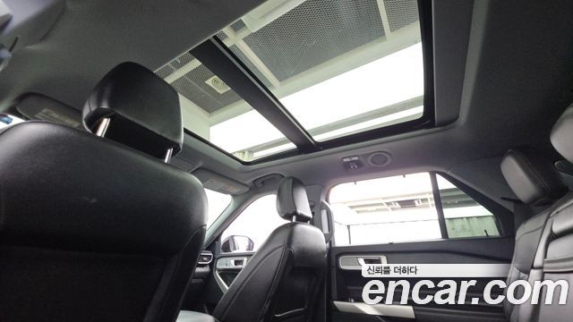 Ford Explorer (VI) 2.3 LimIted 4WD 2023 — фото 18