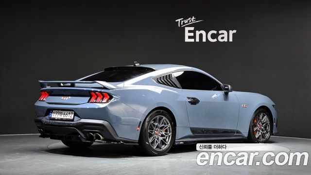 Ford Mustang (VII) 5.0 GT Premium Coupe 2024 — фото 2
