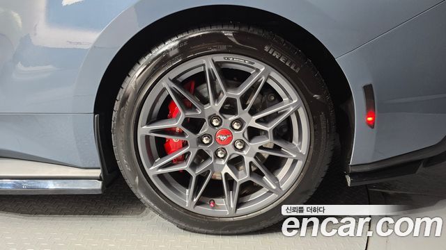 Ford Mustang (VII) 5.0 GT Premium Coupe 2024 — фото 21