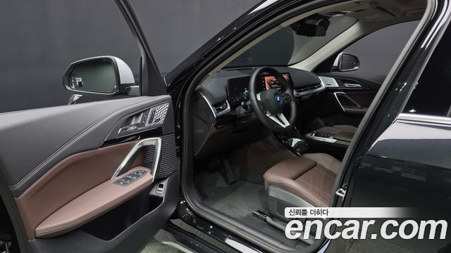 BMW iX1 (U11) xDrive 30 xLine 2024 — фото 10