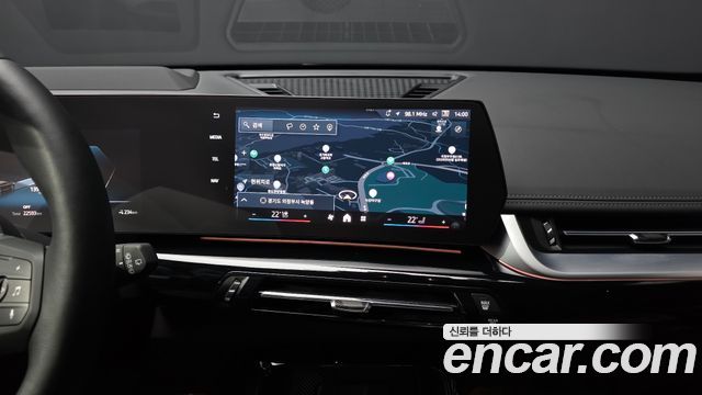 BMW iX1 (U11) xDrive 30 xLine 2024 — фото 14