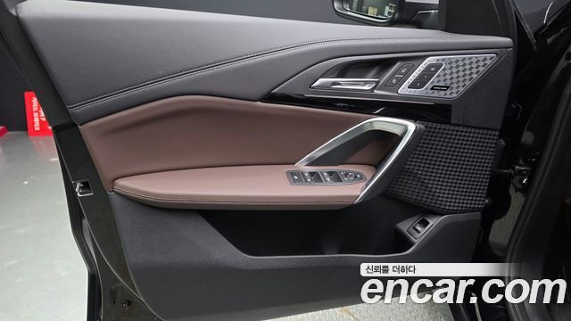 BMW iX1 (U11) xDrive 30 xLine 2024 — фото 24