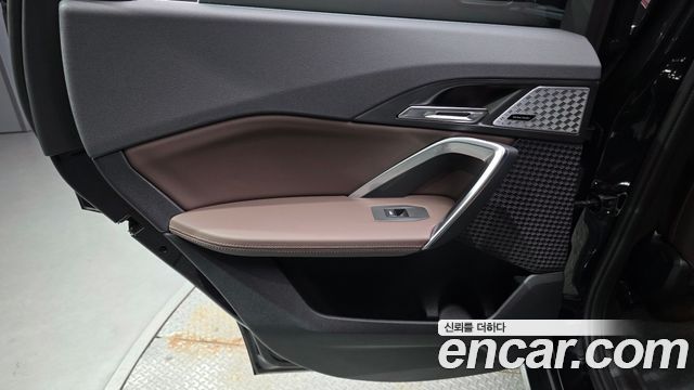 BMW iX1 (U11) xDrive 30 xLine 2024 — фото 25