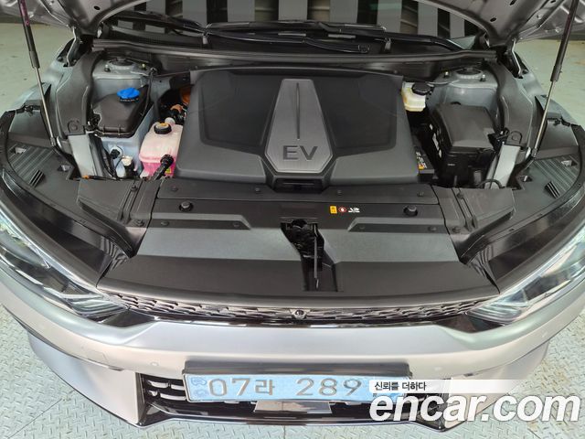 Kia EV6 Long Range 4WD GT Line 2022 — фото 7
