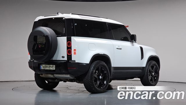 Land Rover Defender (L663) 90 D250 SE 2022 — фото 2