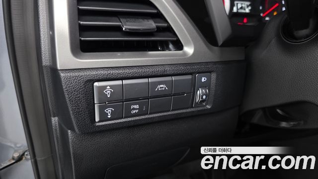 KG Mobility (SsangYong) Beautiful Korando Gasoline 1.5 2WD C7 2023 — фото 12