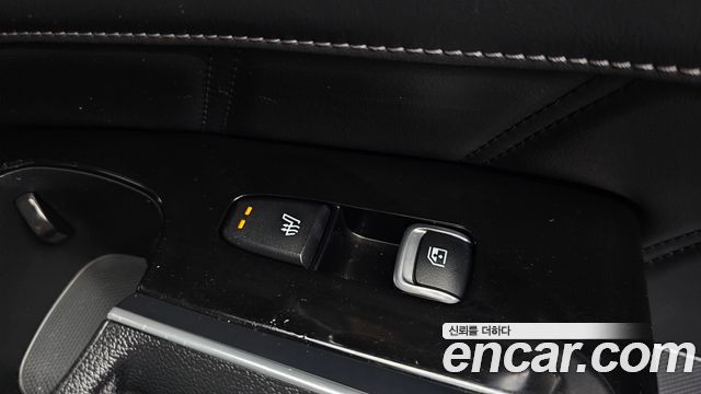 Kia Sorento (IV) Diesel 2.2 2WD Noblesse 2023 — фото 17