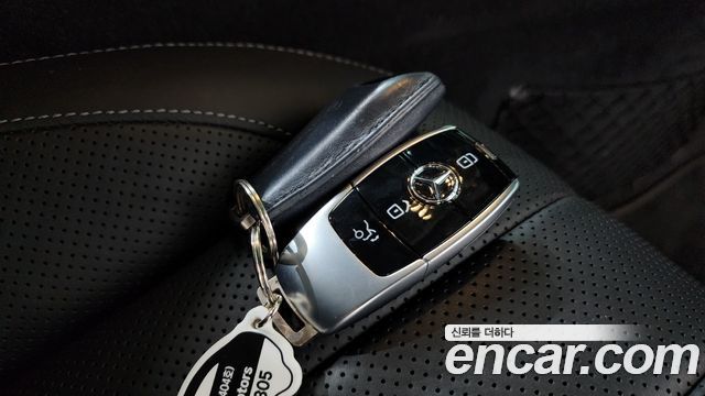 Mercedes-Benz E-Class (W213) E300 4MATIC Exclusive 2020 — фото 18