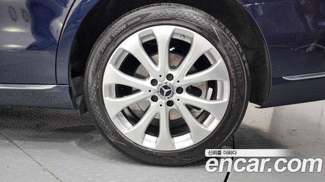 Mercedes-Benz E-Class (W213) E300 4MATIC Exclusive 2020 — фото 21
