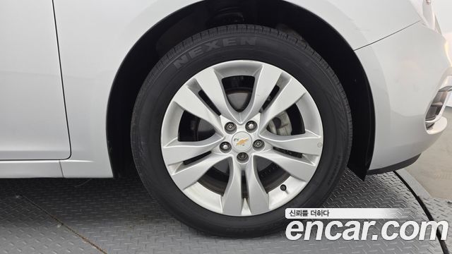 Chevrolet Amazing New Cruze 1.8 LT Deluxe 2016 — фото 21
