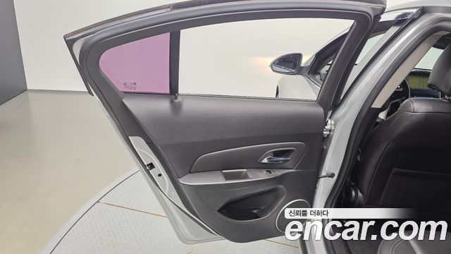 Chevrolet Amazing New Cruze 1.8 LT Deluxe 2016 — фото 25