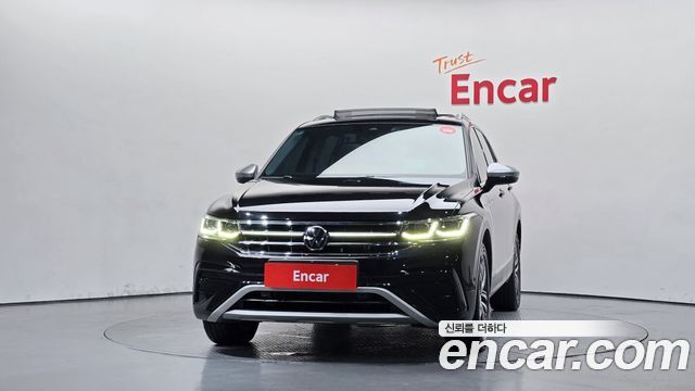 Volkswagen Tiguan Allspace 2.0 TSI Prestige 2022 — фото 3