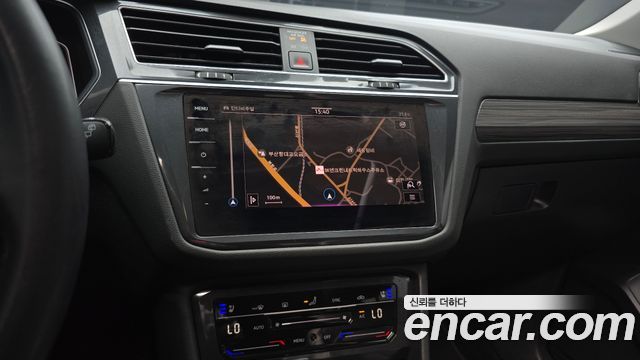 Volkswagen Tiguan Allspace 2.0 TSI Prestige 2022 — фото 17