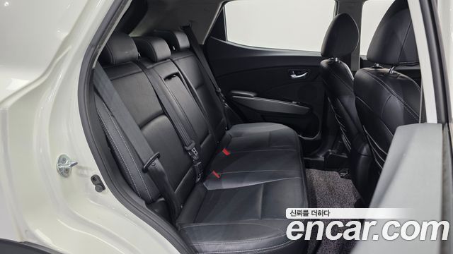 KG Mobility (SsangYong) Tivoli VX 2WD 2017 — фото 12