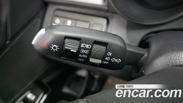 KG Mobility (SsangYong) Tivoli VX 2WD 2017 — фото 32