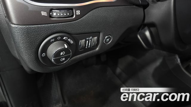 Jeep Cherokee (KL) 2.4 Longitude High AWD 2019 — фото 19