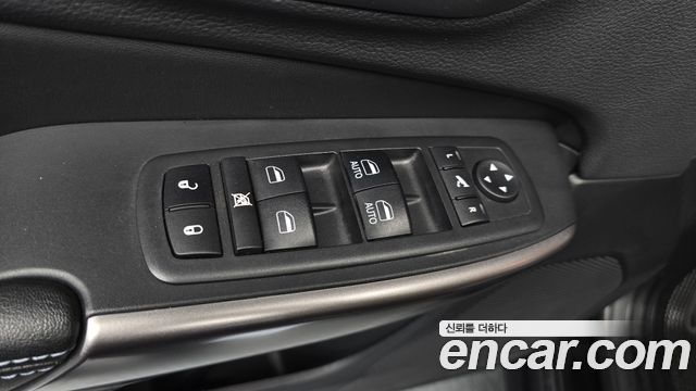 Jeep Cherokee (KL) 2.4 Longitude High AWD 2019 — фото 20