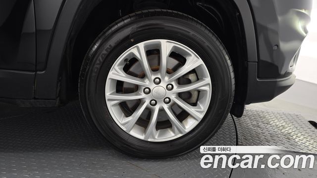 Jeep Cherokee (KL) 2.4 Longitude High AWD 2019 — фото 21