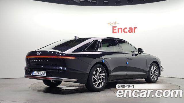 Hyundai Grandeur (GN7) 2,5 Gasoline 2WD Premium 2023 — фото 2