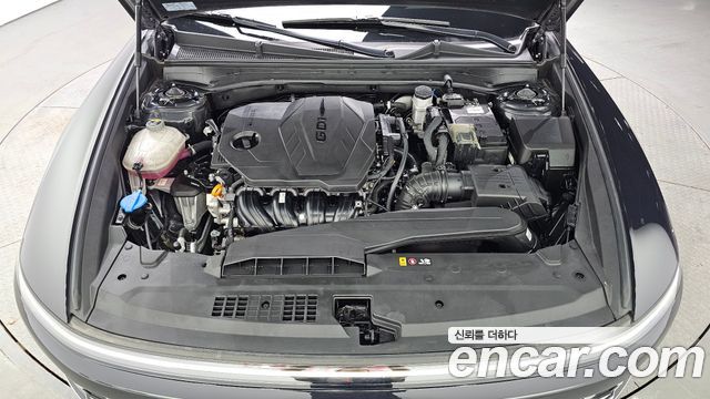 Hyundai Grandeur (GN7) 2,5 Gasoline 2WD Premium 2023 — фото 6