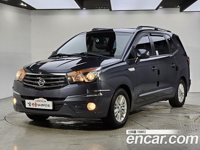 KG Mobility (SsangYong) Korando Turismo 2WD LT 9-seater