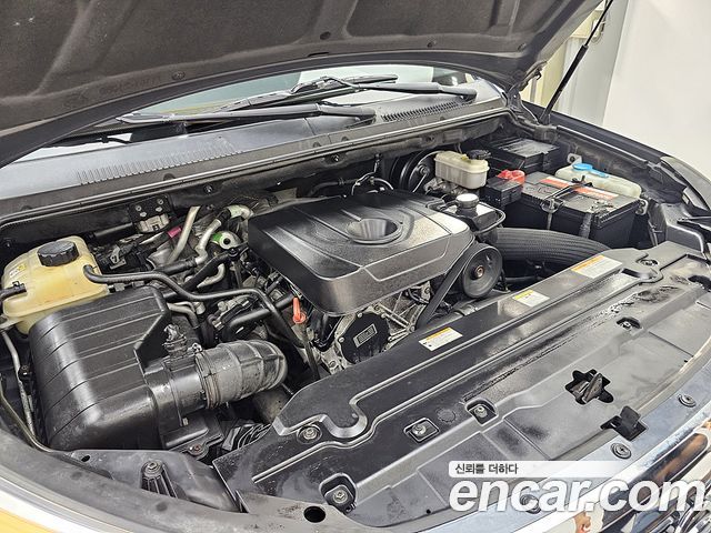 KG Mobility (SsangYong) Korando Turismo 2WD LT 9-seater 2015 — фото 6