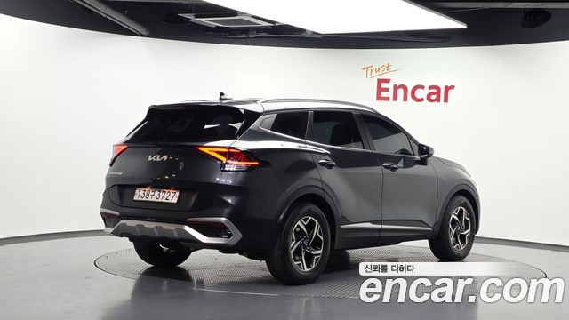 Kia Sportage (V) Diesel 2.0 2WD Prestige 2023 — фото 2