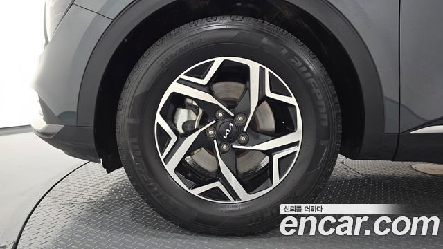 Kia Sportage (V) Diesel 2.0 2WD Prestige 2023 — фото 5