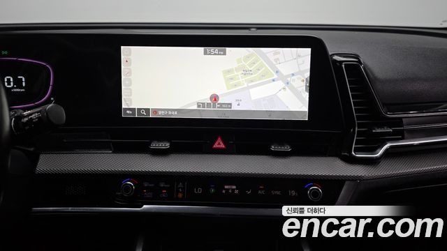 Kia Sportage (V) Diesel 2.0 2WD Prestige 2023 — фото 14