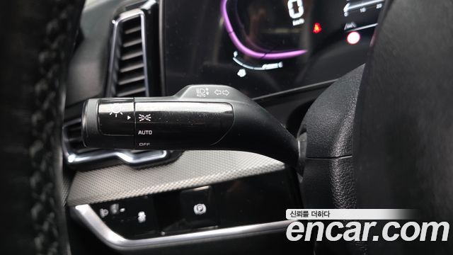 Kia Sportage (V) Diesel 2.0 2WD Prestige 2023 — фото 28